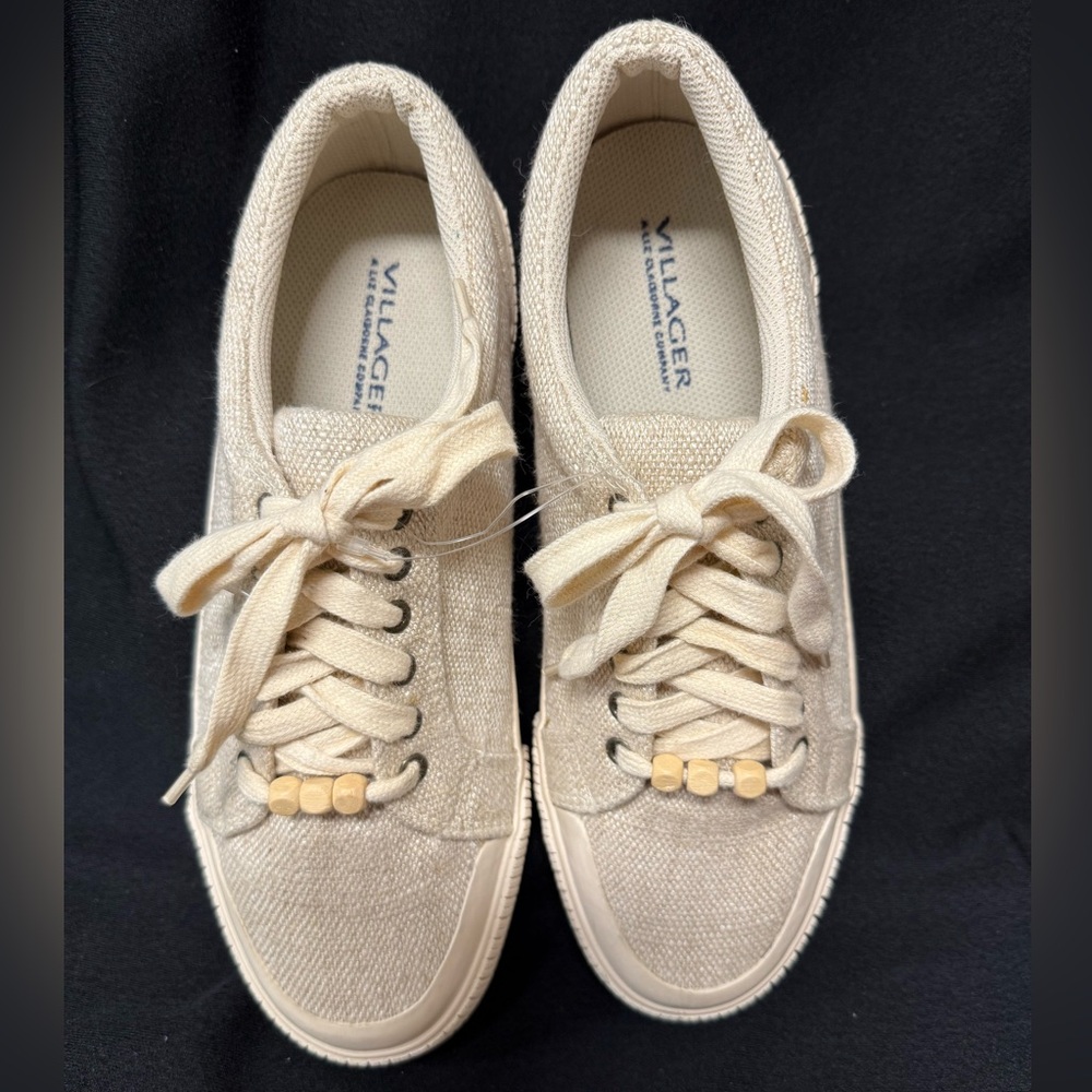 Villager  Sneakers boat shoes tie with beads unworn size 11